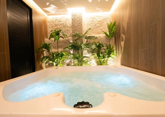 Zi One Luxury Hotel