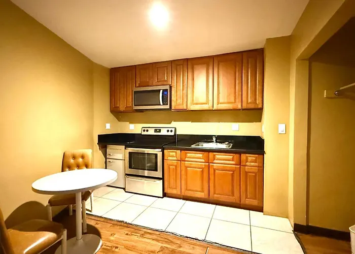 Redondo Beach Inn-Lax (Adults Only)