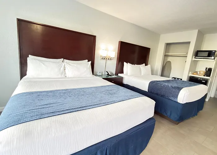 Lantern Inn & Suites - Sarasota