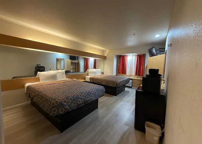 Americas Best Value Inn And Suites Ada