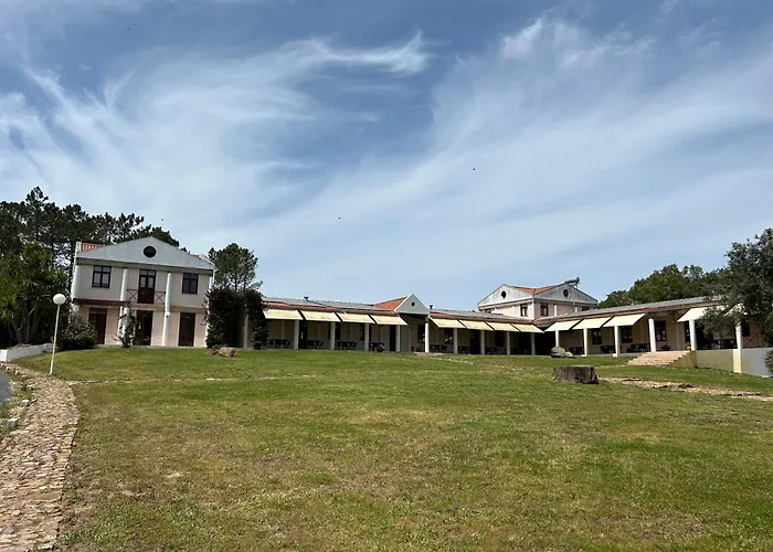 Odeceixe Bungalow-Parque De Campismo Sao Miguel