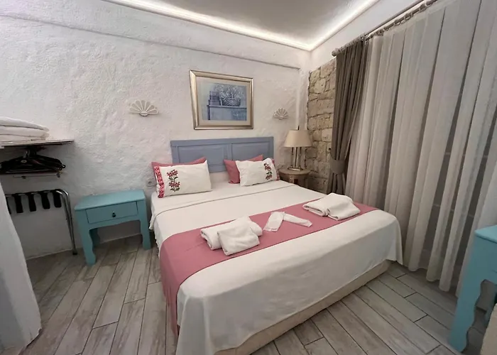 Alacati Asmali Konak Hotel