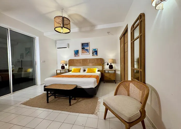 Résidence Le Vallon Guadeloupe Parc Piscine Appartements&Studios&Services hôteliers à la carte