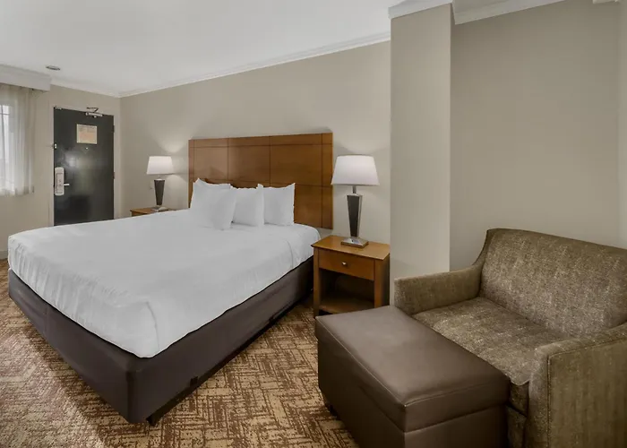 Best Western Plus Northwoods Inn