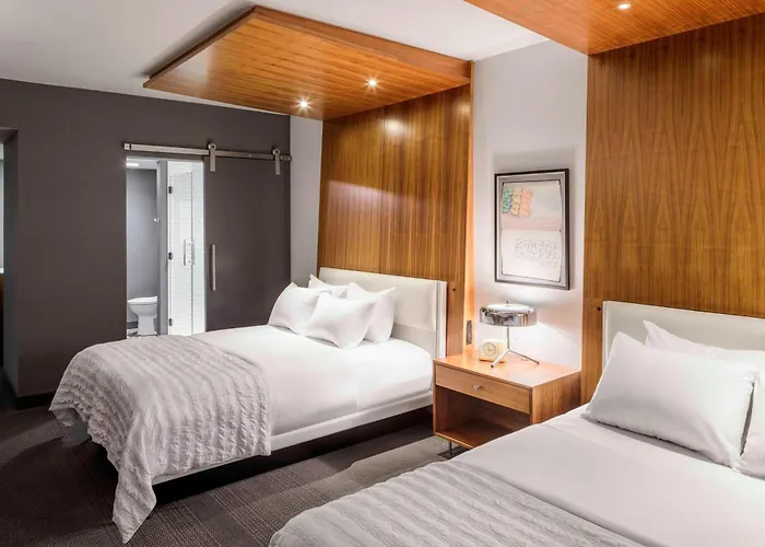 Le Meridien Columbus, The Joseph