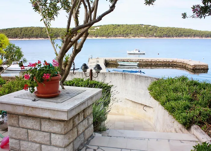 Apartments And Rooms By The Sea Barbat, Rab - 4973 Rab Town