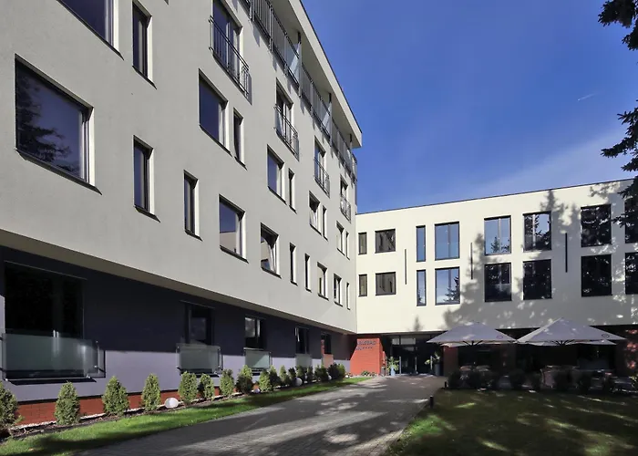 Carlsbad Inn Hotel & Apartments