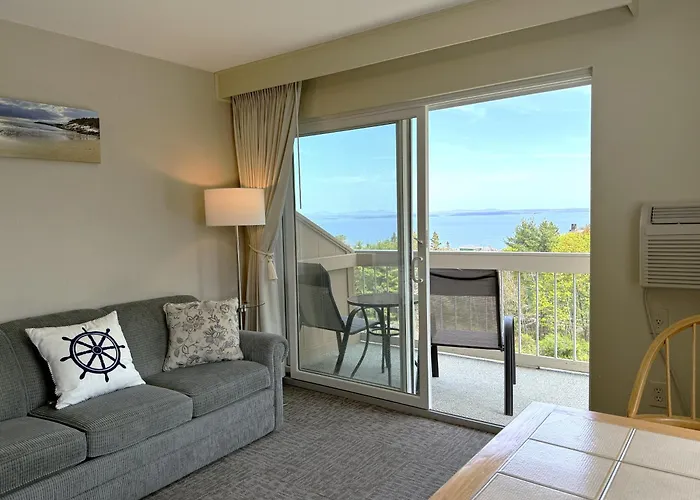 Atlantic Eyrie Lodge Bar Harbor