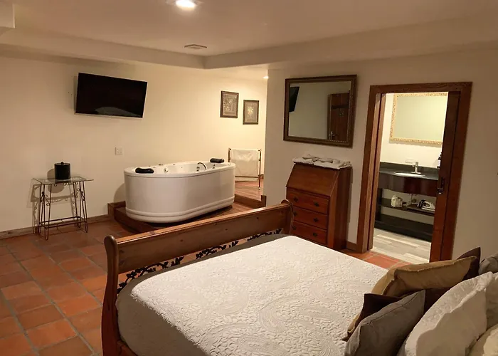 Hotel Hacienda Santana