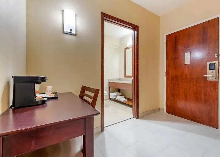 Comfort Inn & Suites Michigan City South