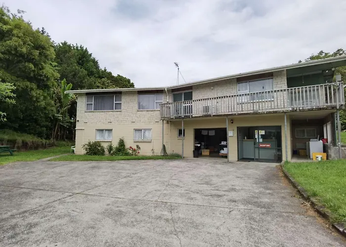 Mystery Creek Motel