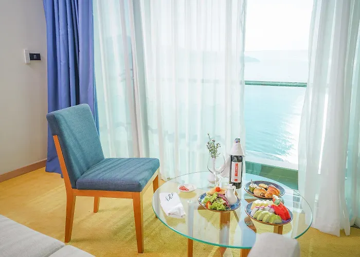 Sala Danang Beach Hotel