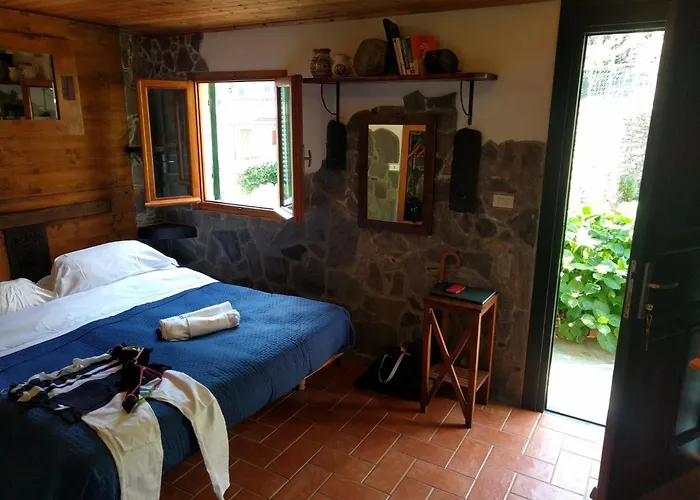 Hotels in Vernazza