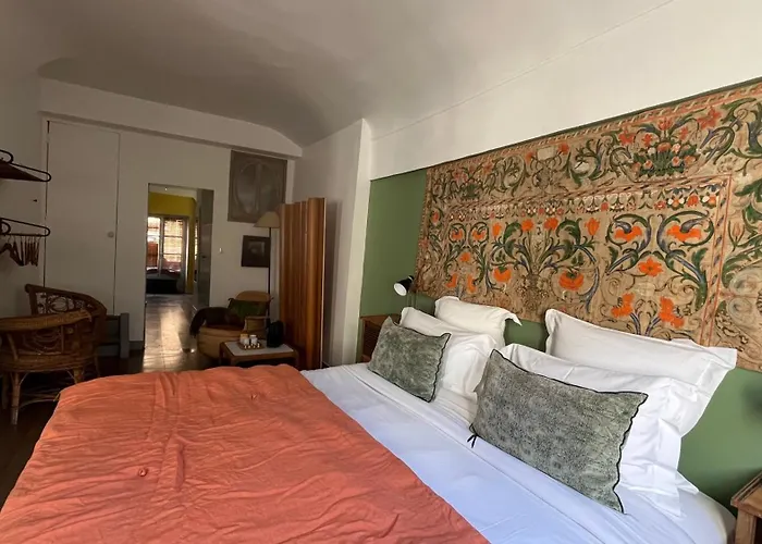 Bed and Breakfast Le 66 París