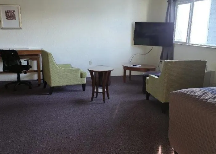 Crescent City Hotels
