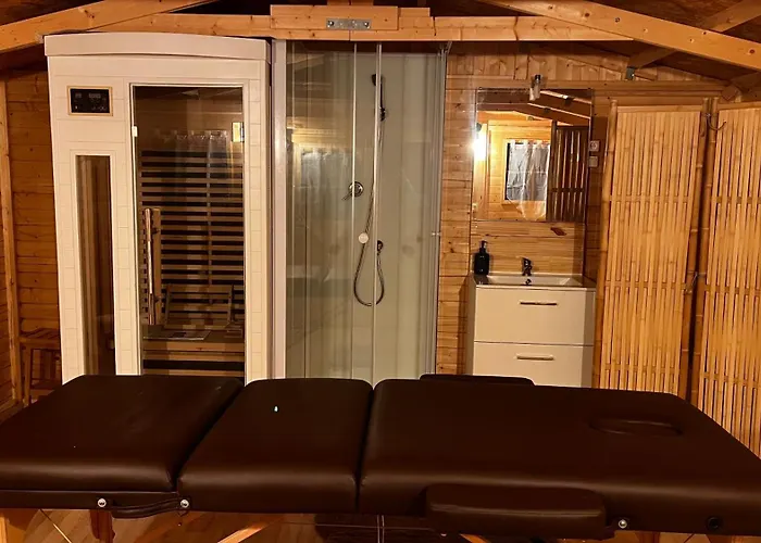 Roulotte Natiraa avec sauna et piscine Tarascon