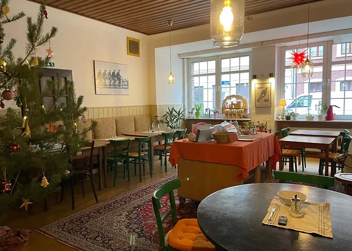 Pension Central - Ihre Fahrradfreundliche Unterkunft in der Altstadt Wittenberg