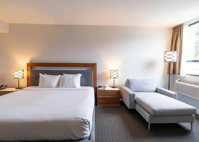 Adara Hotel