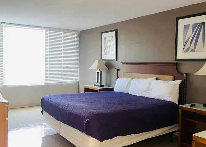 Apm Inn & Suites Martinsburg