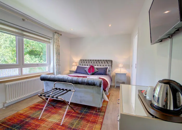 Loch Earn Bed and Breakfast Inverness