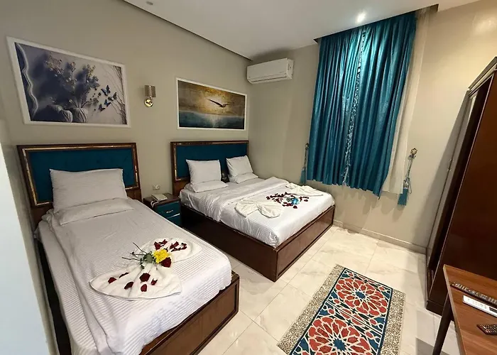 Golden Palace Hotel