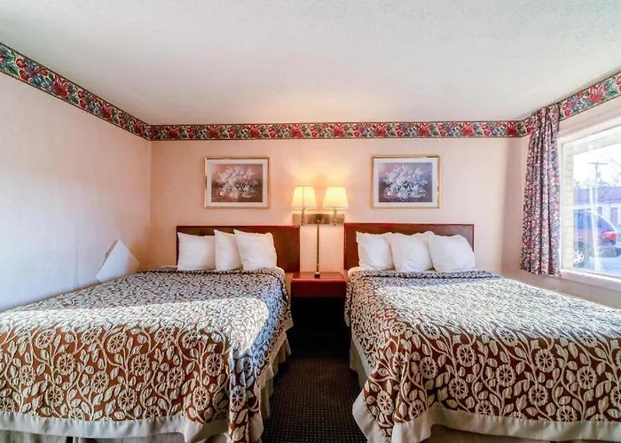 Ozark Junction Inn