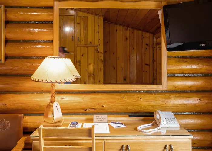 El Western Cabins & Lodges