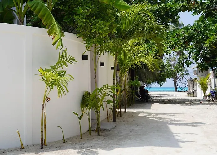 Sea Tides Dhangethi