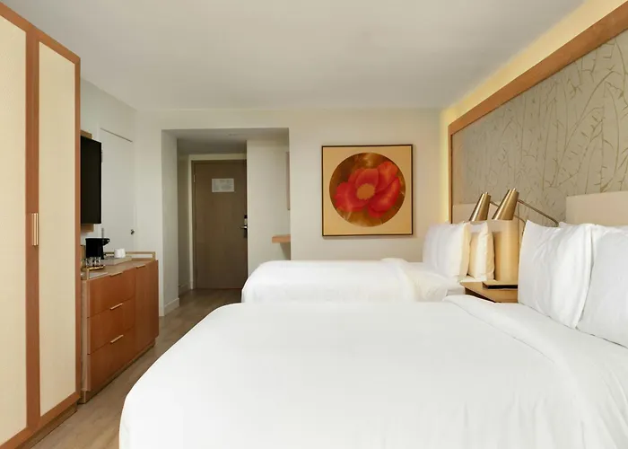 Courtyard By Marriott Isla Verde Beach Resort San Juan