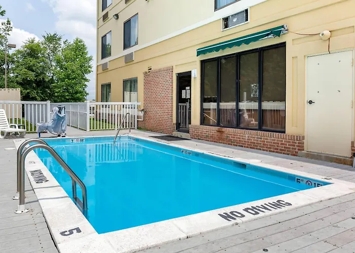 Comfort Suites Dover University Area