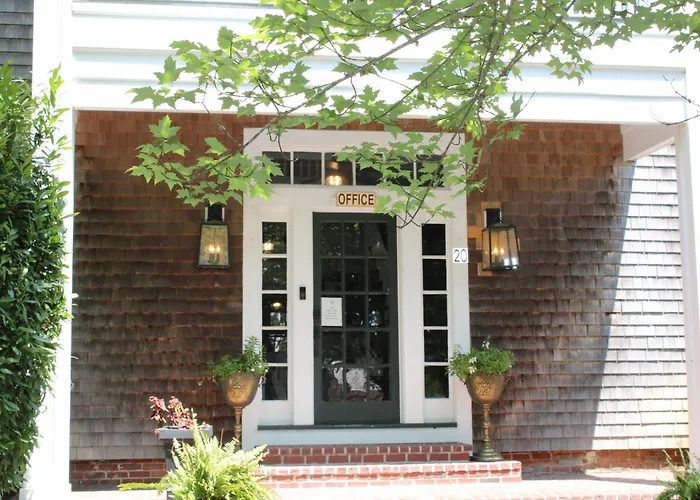 Edgartown Commons Vacation Apartments