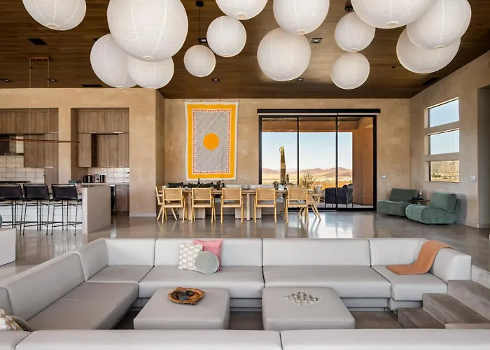 Peak By Fieldtrip - 8 Bedroom Modern Oasis - 2 Pools