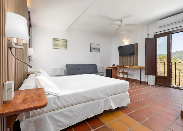 Hotel Cerro de Hijar Tolox