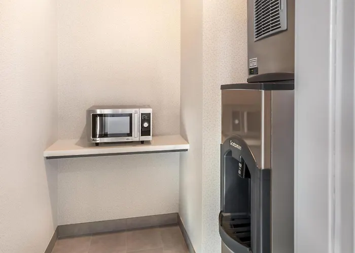 Hampton Inn & Suites Riverside/Corona East