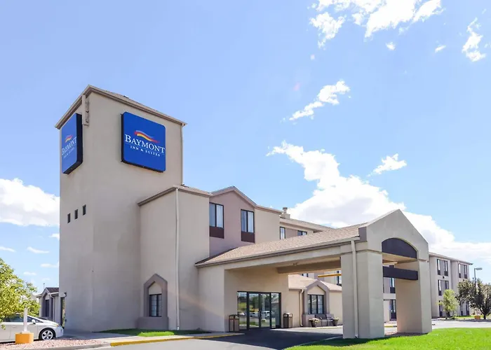 Baymont By Wyndham Pueblo Hotel