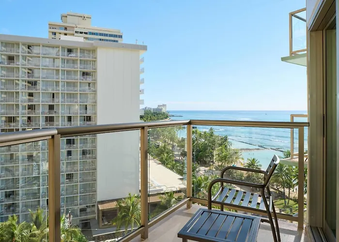 Waikiki Circle Hotel By Castle Honolulu