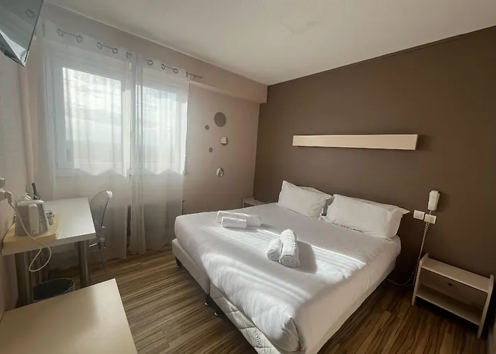 Hotel Auberge de la Bruyere Pouzauges