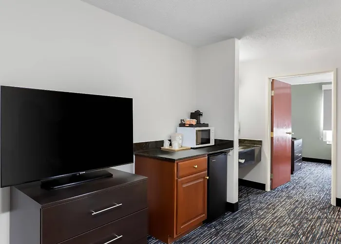 Quality Inn & Suites Niles