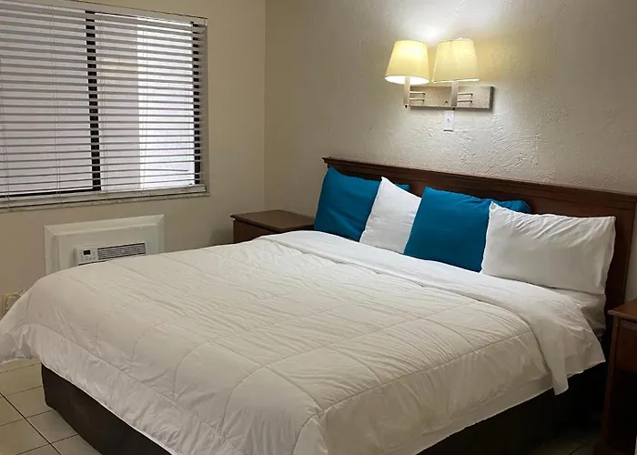 Palm Breeze Hotel Lake Worth Beach