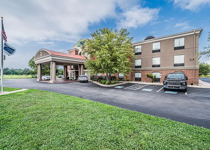 Holiday Inn Express Hotel & Suites Franklin By Ihg