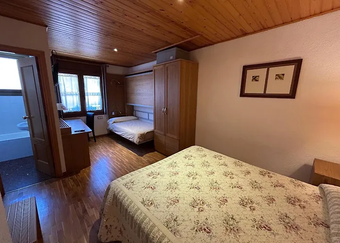 Hotel Els Puis Esterri d'Àneu