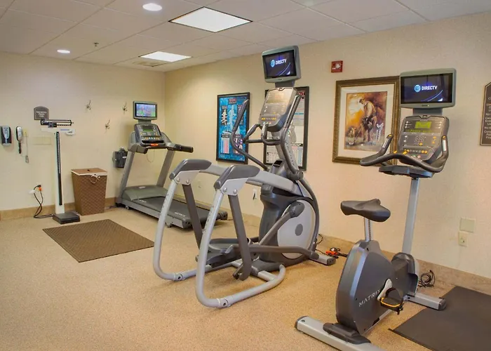 Holiday Inn Express Hotel & Suites Center By Ihg