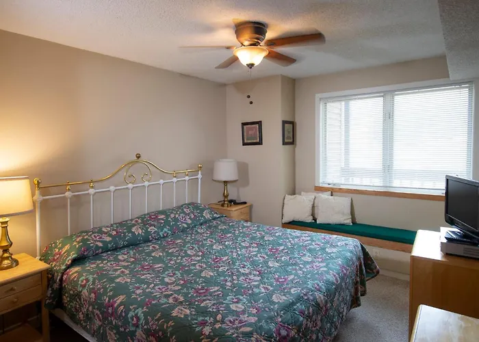 Mountain Lodge At Okemo, A Vail Resorts Property