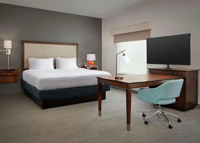 Hampton Inn & Suites Portland/Hillsboro-Evergreen Park