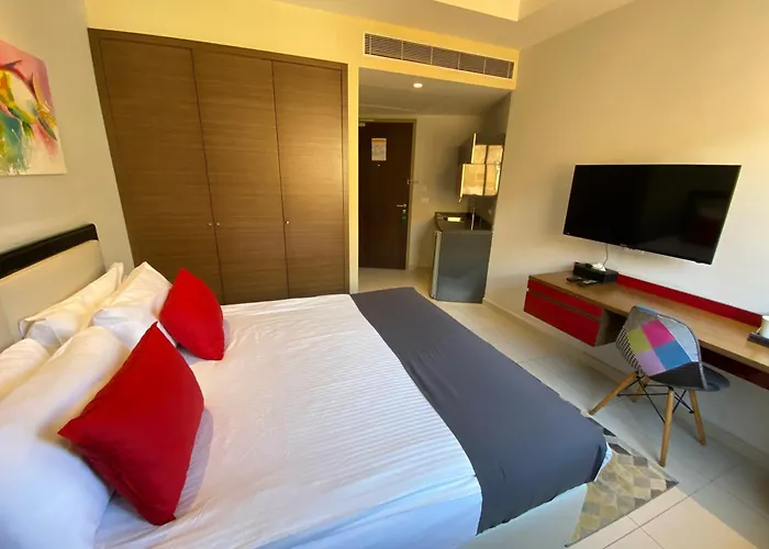 The Ray Hotel And Studios