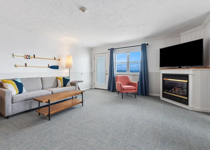 Cherry Tree Inn & Suites Traverse City
