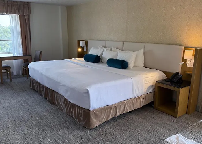 Split Rock Resort Lake Harmony