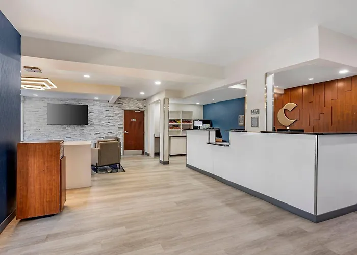 Comfort Inn & Suites Harrisburg-Hershey North