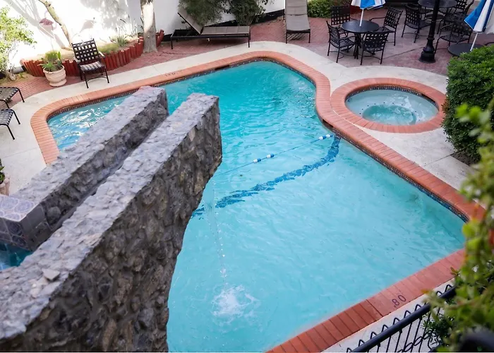 Business Hotel & Suites Maria Bonita