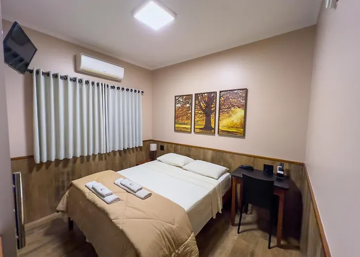Candeias Hotel